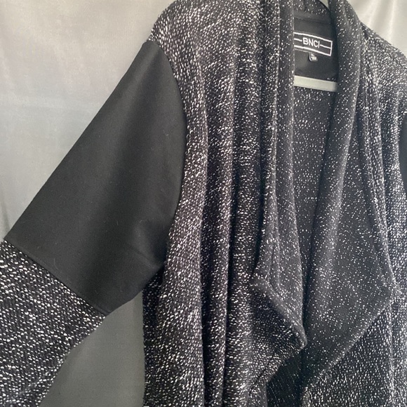 XL comfy cardigan. Mainly black with white threaded through. - Picture 3 of 5